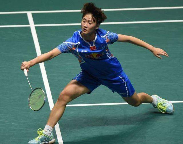 乒乓球虽是 乒乓球虽是