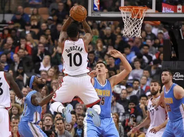 优先把球交 优先把球交